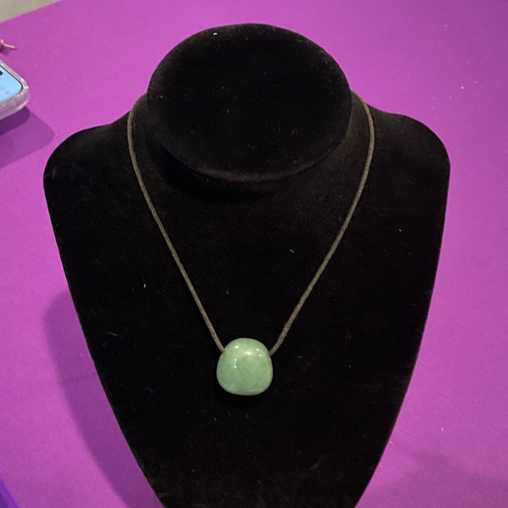 Elegant Green Pendant Necklace